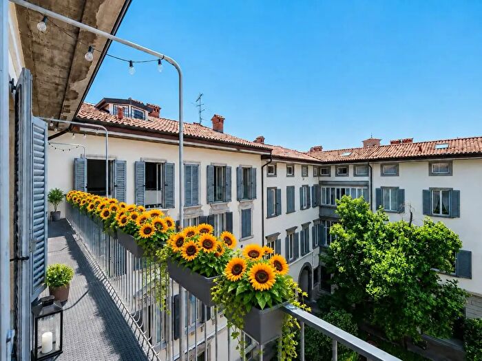 Appartamento trilocale in vendita in Via XX Settembre, Bergamo