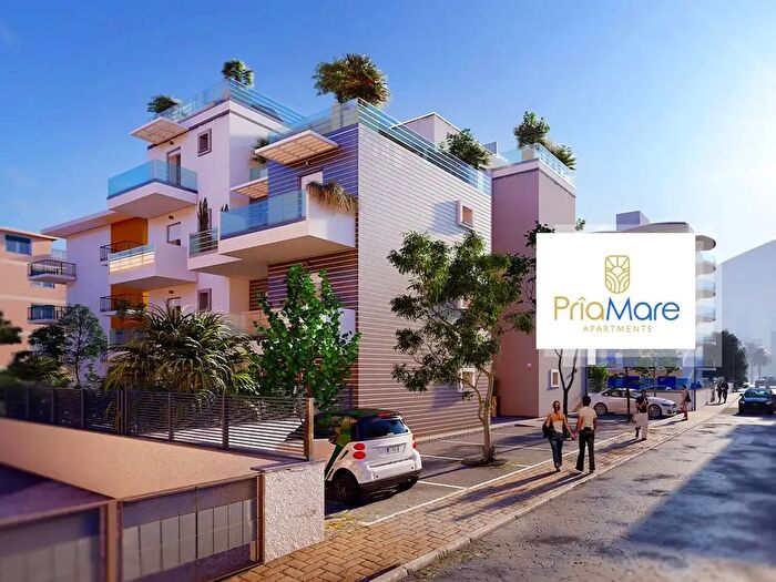 Appartamento trilocale in vendita in Via Torino, Pietra Ligure