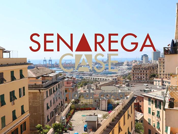 Appartamento trilocale in affitto in Salita di Oregina, Lagaccio, Genova