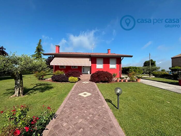 Casa quadrilocale in vendita in Anguillara Veneta