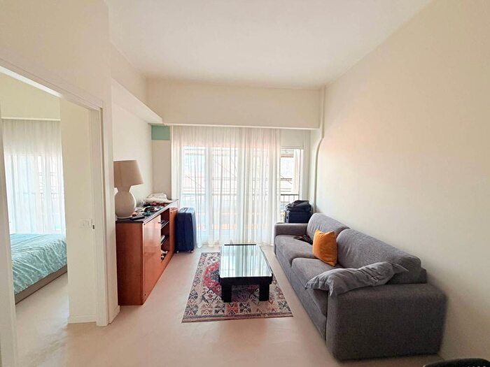 Appartamento bilocale in affitto in Via Francesco Daverio, Guastalla, Milano