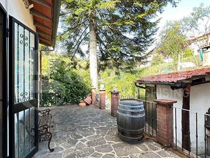 Appartamento con 5 locali in vendita in Gaiole In Chianti