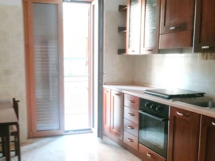 Appartamento trilocale in affitto in Via Fratelli Rosselli, Melito di Porto Salvo