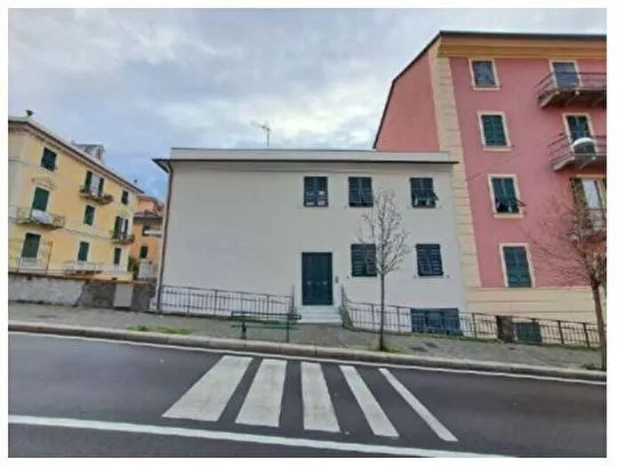 Appartamento quadrilocale in vendita in Viale Carlo Canepa Genova, Genova