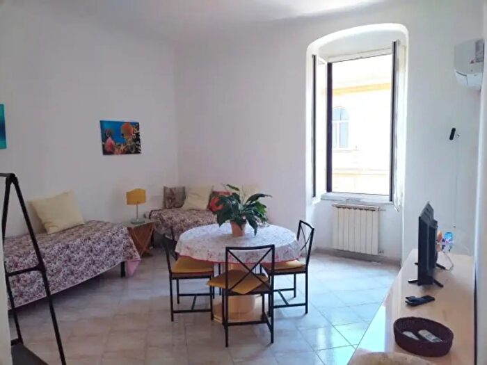 Appartamento trilocale in vendita in Via Napoli, La Spezia