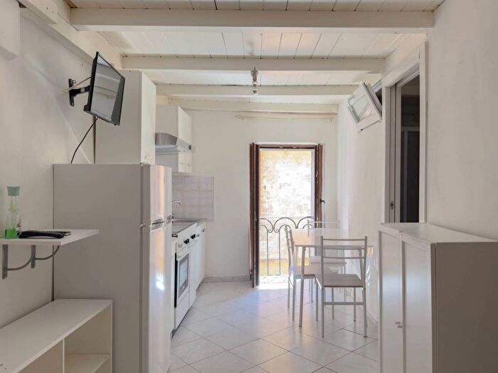 Appartamento bilocale in affitto in Via delle Fabbriche, San Pellegrino Pianoscarano, Viterbo