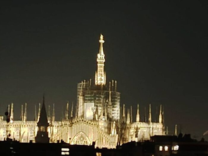 Appartamento trilocale in affitto in Via Francesco Sforza, Quadronno Crocetta, Milano