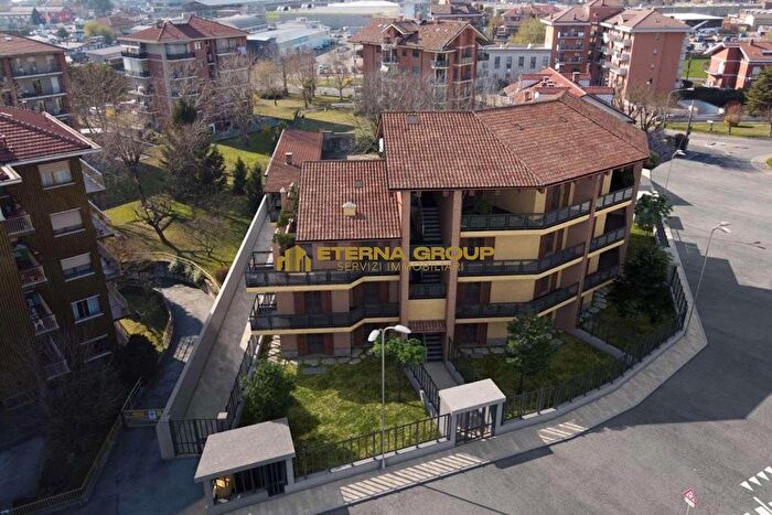 Appartamento trilocale in vendita in Moncalieri