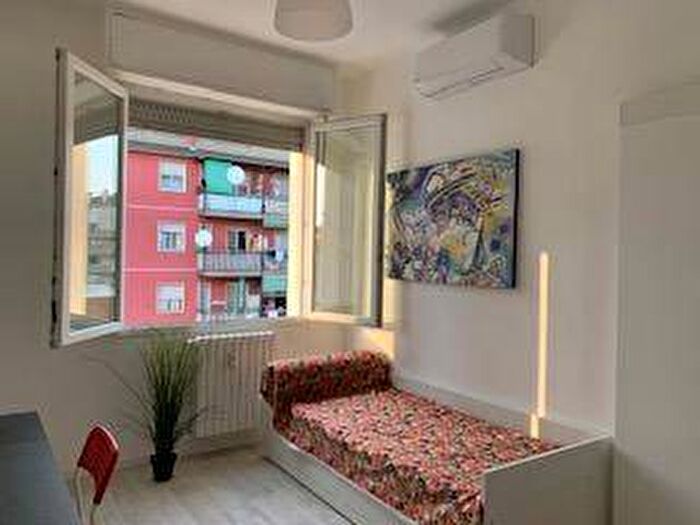 Appartamento monolocale in affitto in Via Lorenteggio, Bande Nere Inganni, Milano
