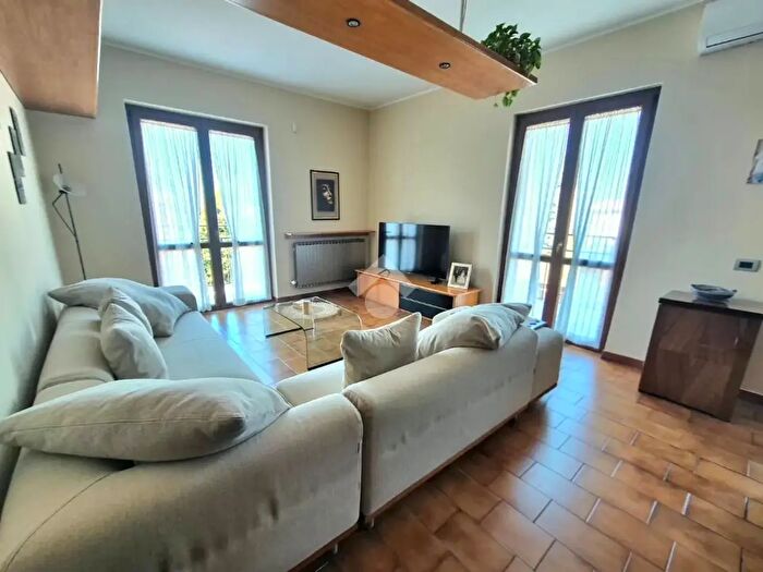 Appartamento trilocale in vendita in Via S Francesco, Busnago