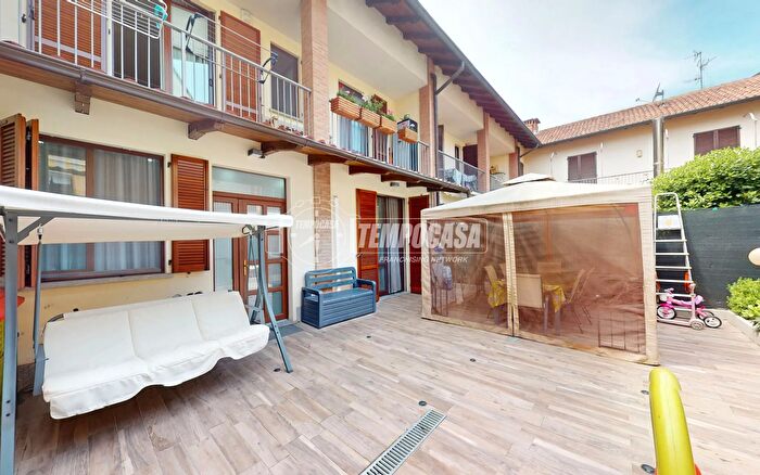 Casa trilocale in vendita in Via San Bernardo, Cesano Maderno