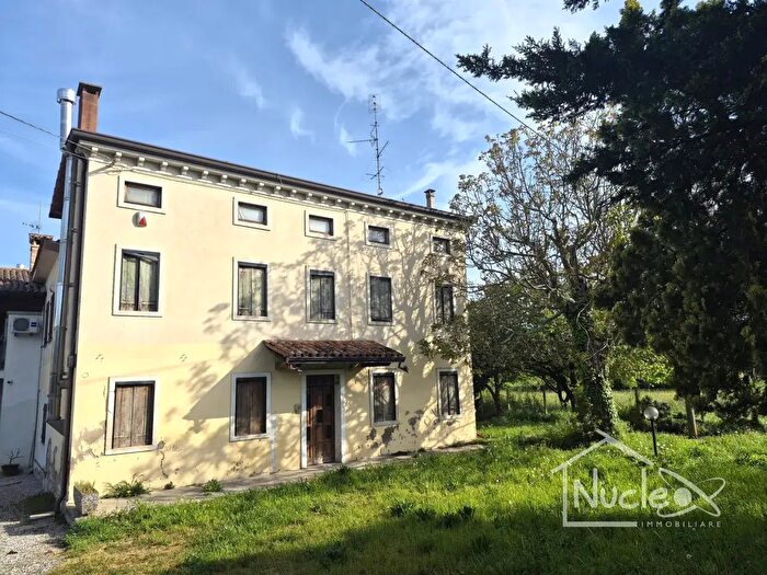 Casa trilocale in vendita in Via Pozzetto, Rovolon