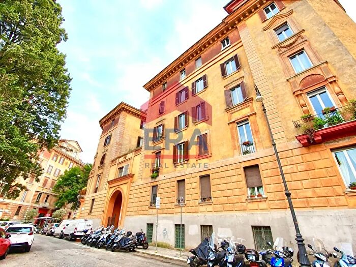 Appartamento con 5 locali in vendita in Piazza Melozzo da Forli, Roma