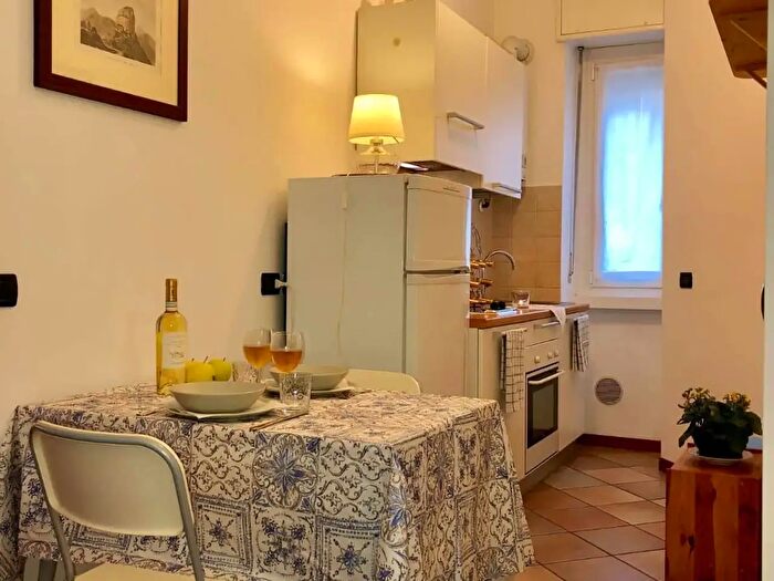 Appartamento monolocale in affitto in Via Salasco, Milano