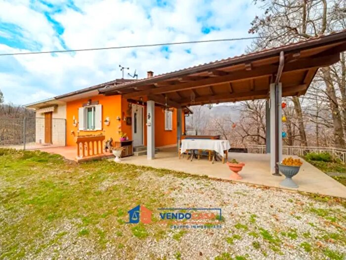 Casa quadrilocale in vendita in Via Prato Francia, Bernezzo