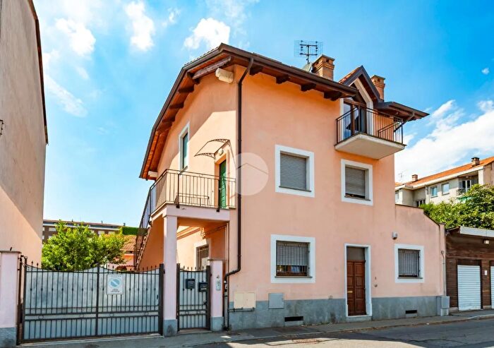 Case in Vendita e in Affitto - 3