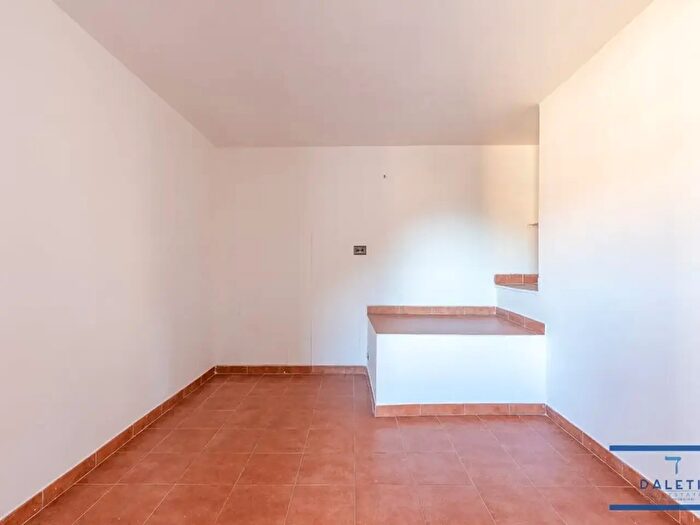 Casa trilocale in vendita in Via Orecchiuta, Palermo