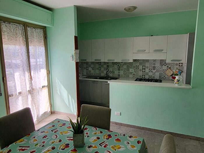 Appartamento quadrilocale in affitto in Via Giambattista Pergolesi, Borgo Santa Maria Immacolata, Pineto