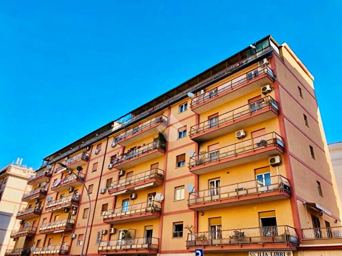 Appartamento quadrilocale in vendita in Via Danimarca, Palermo