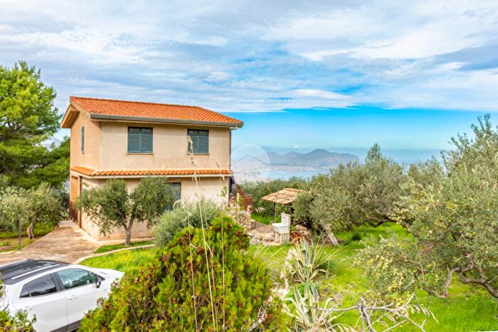 Casa quadrilocale in vendita in Cda Montagna Grande, Misilmeri