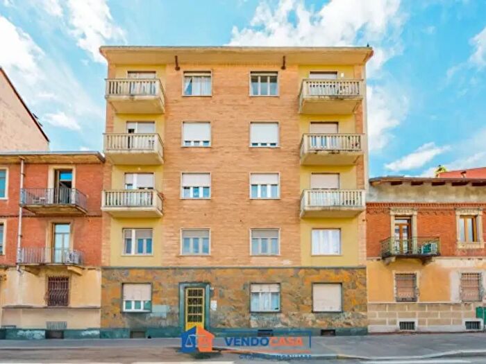 Appartamento trilocale in affitto in Via Rodolfo Renier, Torino