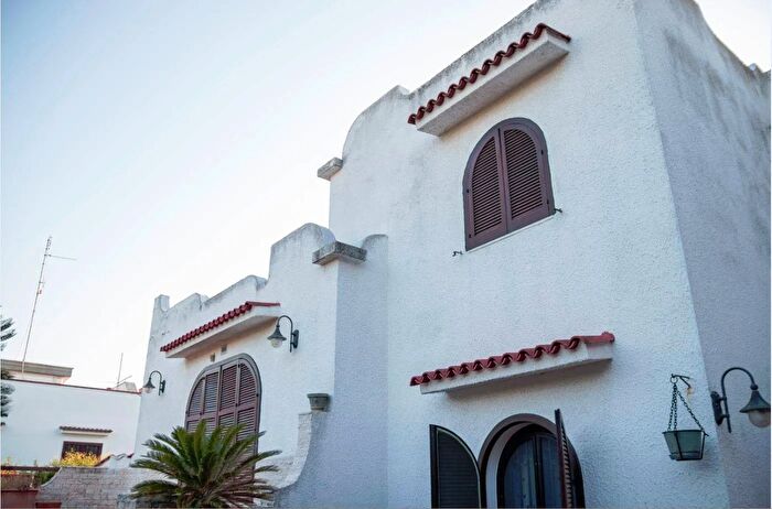 Casa con 10 locali in vendita in Bari, Bari