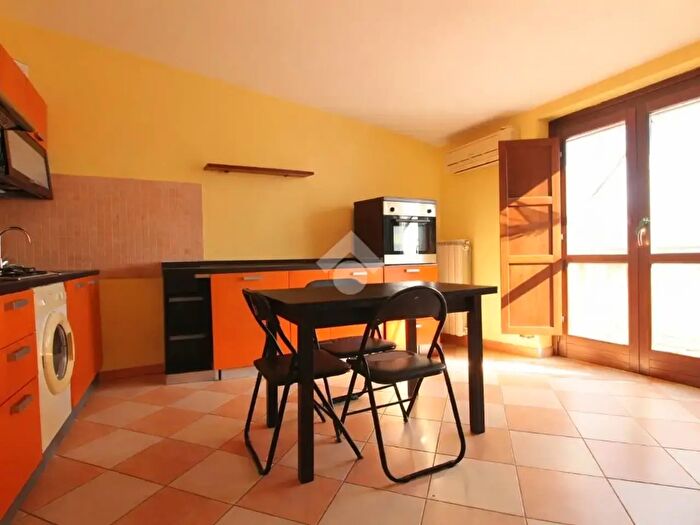 Appartamento trilocale in vendita in Via Cesare Battisti, Montalto Uffugo