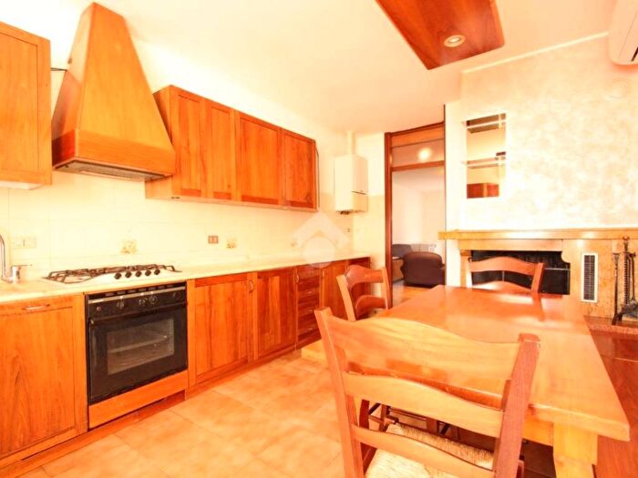 Appartamento quadrilocale in affitto in Via Leonardo da Quinto, Quinto, Verona