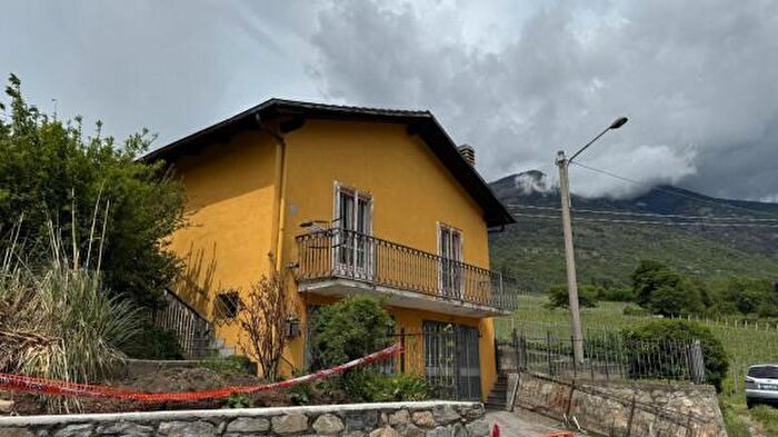 Casa quadrilocale in vendita in Località Frissonière, Saint Christophe