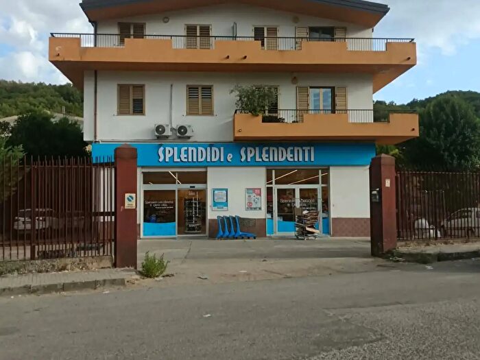 Appartamento quadrilocale in vendita in Via Metaponto Snc, Cosenza