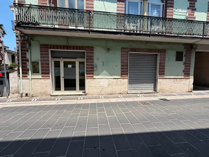 Appartamento bilocale in vendita in Via Carlo del Balzo, Cervinara