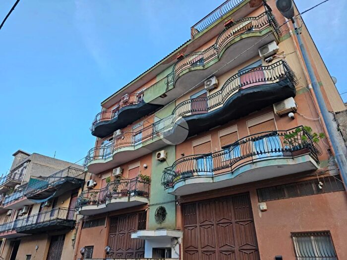 Appartamento trilocale in vendita in Via Guido di Stefano, Palermo