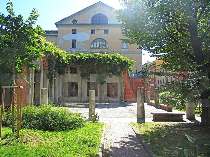 Appartamento bilocale in affitto in Via Sant'Agnese, Sant'Ambrogio, Milano