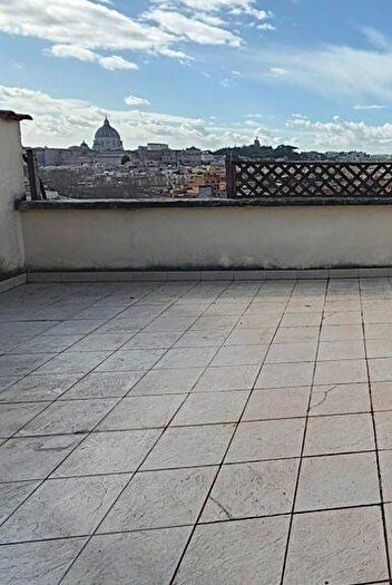 Casa trilocale in affitto in Via Silvio Pellico, Mazzini Delle Vittorie, Roma