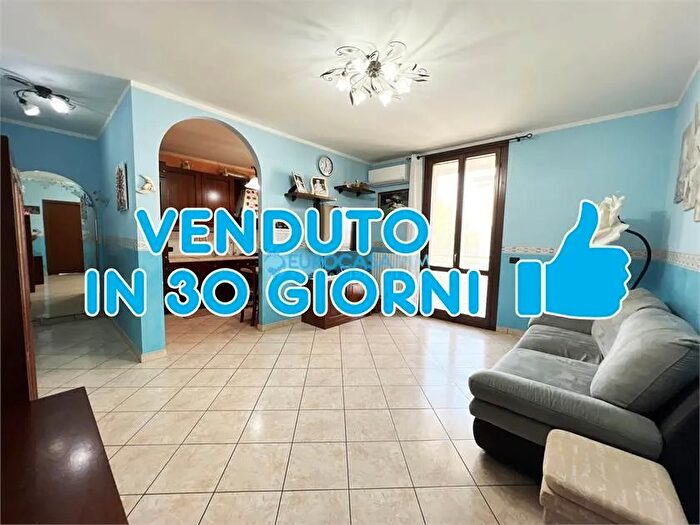 Appartamento trilocale in vendita in Via Falcone Rolo Re, Rolo