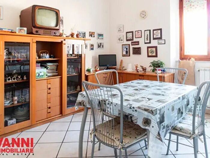 Appartamento con 5 locali in vendita in Via Filippo Turati, Cecina