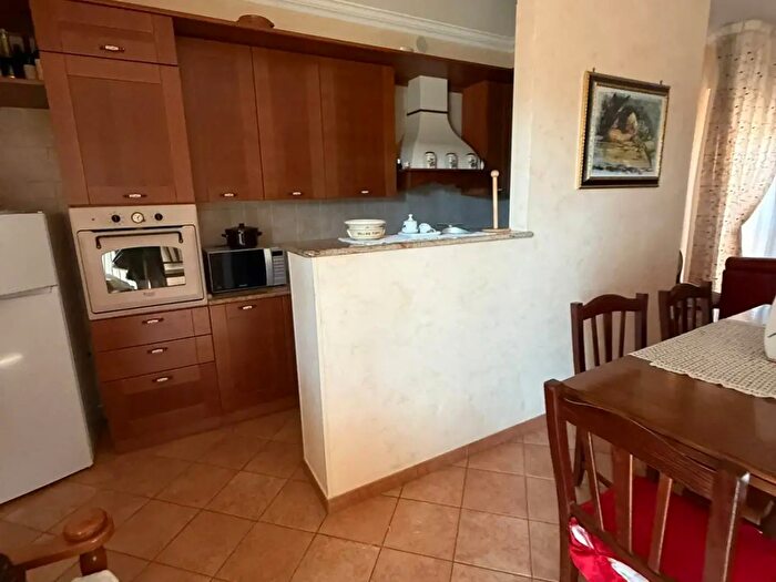 Appartamento quadrilocale in vendita in Via Montesanto, Massafra