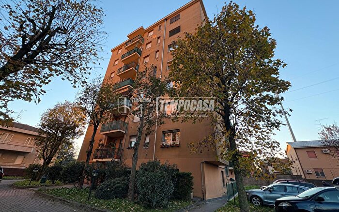 Appartamento bilocale in vendita in Viale Lombardia, Cologno Monzese