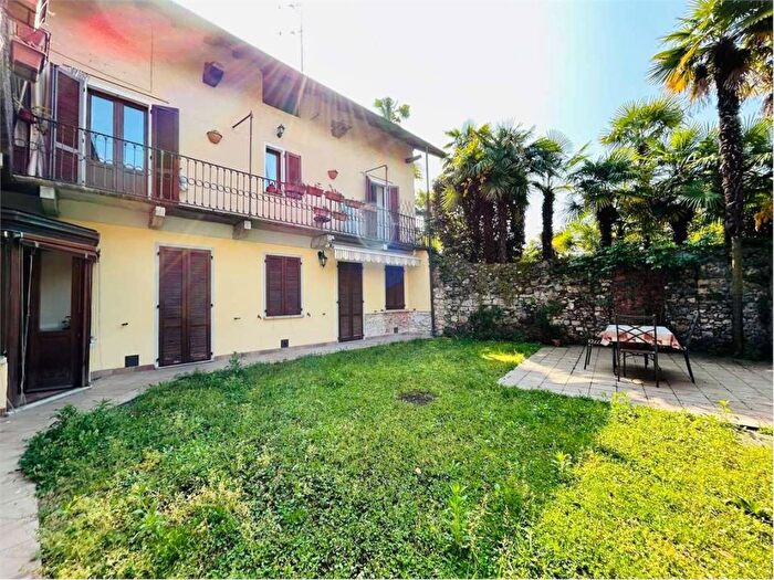 Case in Vendita e in Affitto - 2