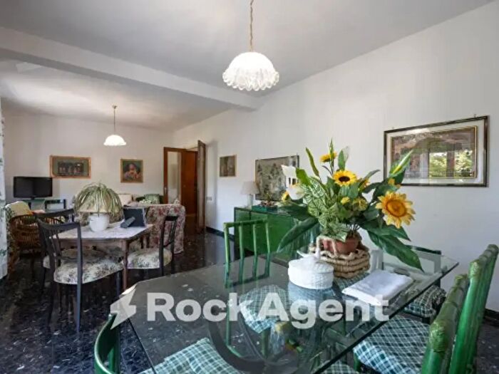 Appartamento con 5 locali in vendita in Via Sarzanese, Lucca