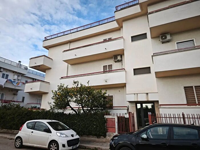 Appartamento quadrilocale in vendita in Via della Costituzione, Bitritto