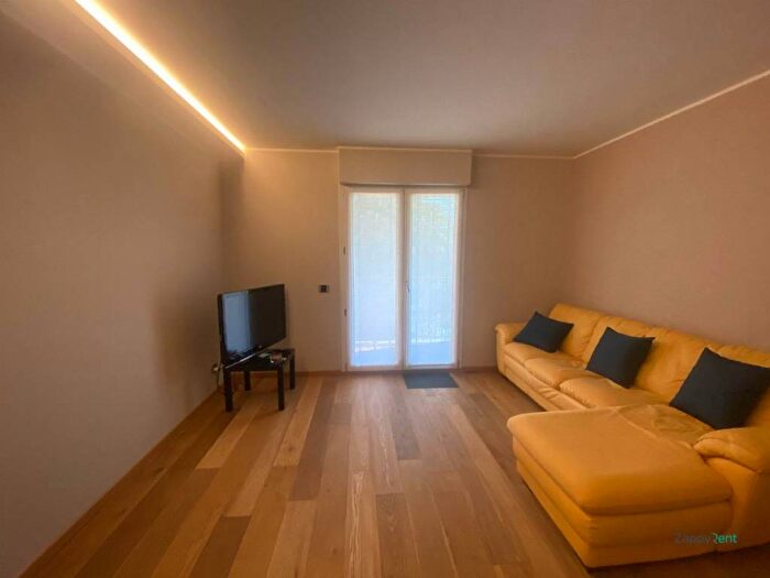 Appartamento trilocale in affitto in Via Pompeo Marchesi, Quarto Cagnino, Milano