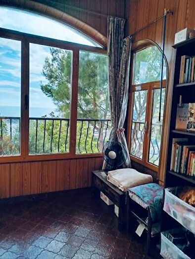 Appartamento quadrilocale in vendita in Bordighera