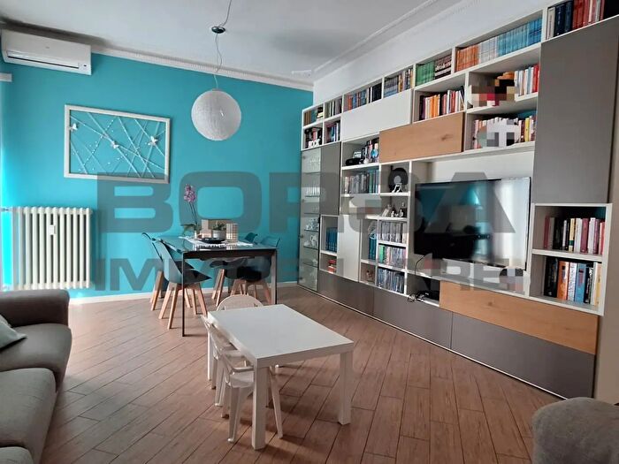 Appartamento in vendita in Via Adriano Cecioni, Livorno