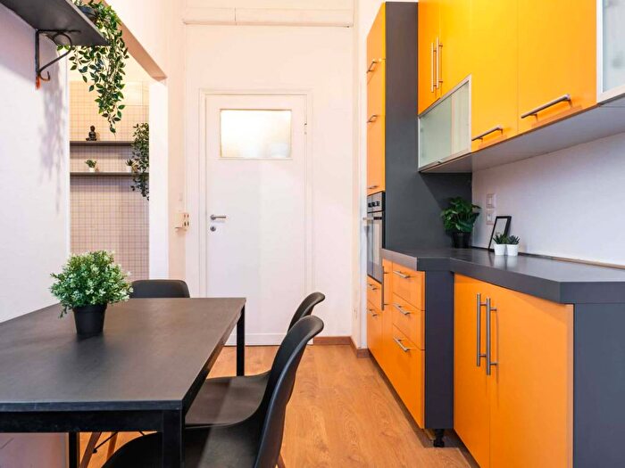 Appartamento con 5 locali in affitto in Via Calatafimi, Ticinese, Milano