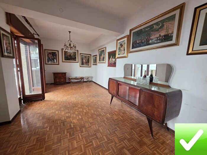 Appartamento con 5 locali in vendita in Reggio Calabria