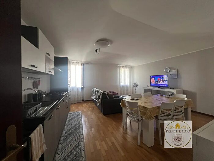 Appartamento quadrilocale in affitto in Via Principe Umberto, Este