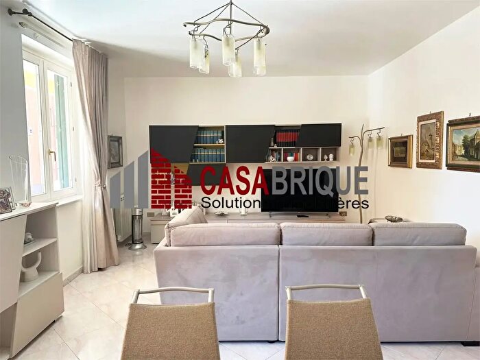 Appartamento con 5 locali in vendita in Via Andrea Scordato, Bagheria