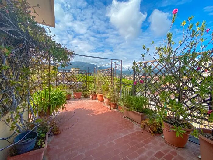 Appartamento trilocale in vendita in Via Tevere, Borghetto Santo Spirito