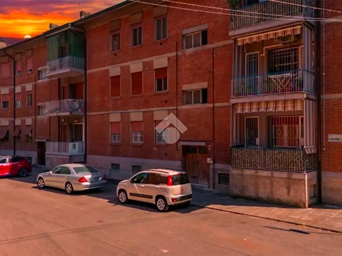 Appartamento trilocale in vendita in Via Monte Prampa, Reggio Emilia